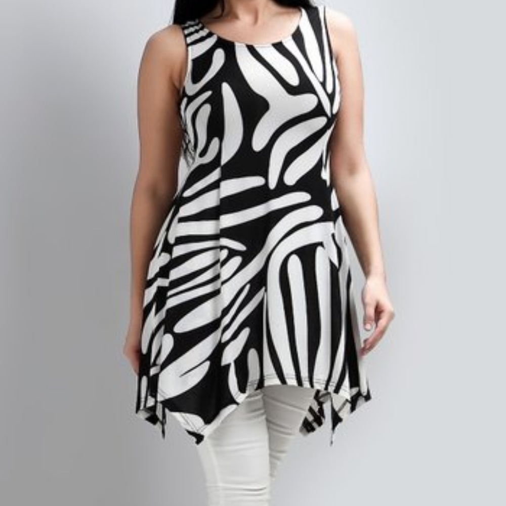 Black and White Abstract Print Tunic